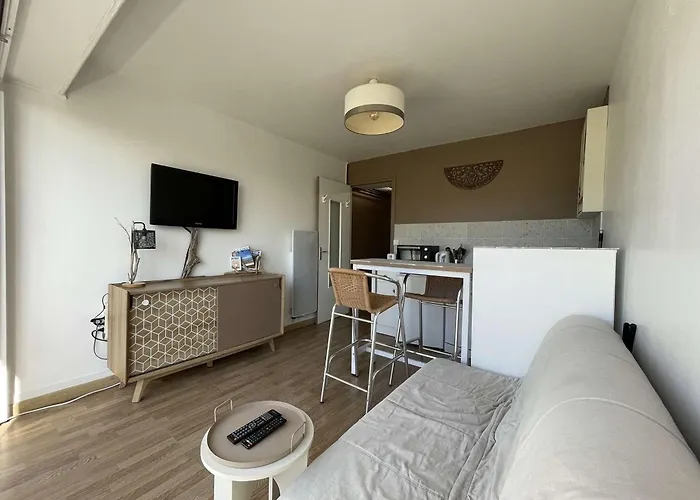 Lägenhet - Acces - Ascenseur - Parking - Fr-1-308-207