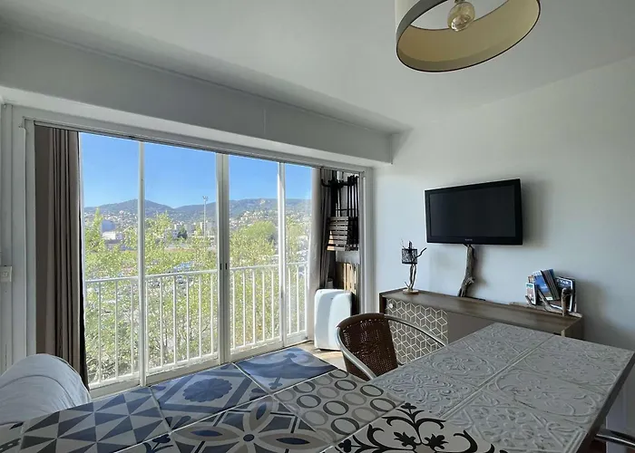 - Acces - Ascenseur - Parking - Fr-1-308-207 * Le Lavandou