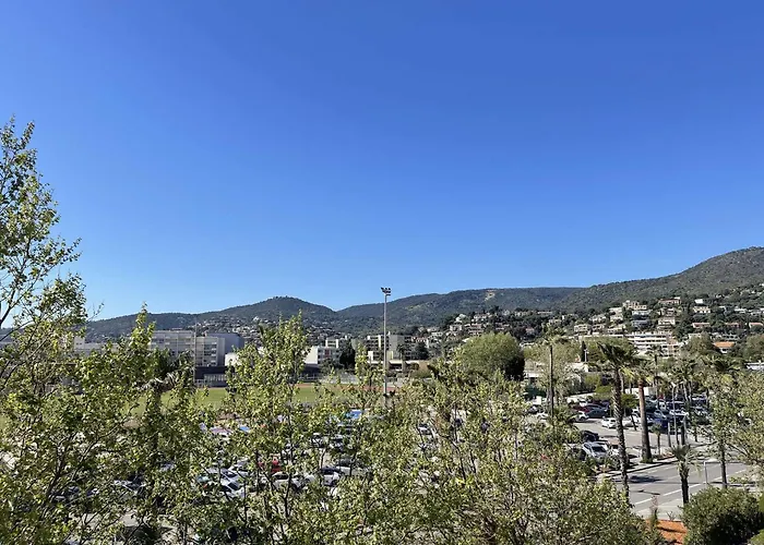 Lägenhet - Acces - Ascenseur - Parking - Fr-1-308-207 *